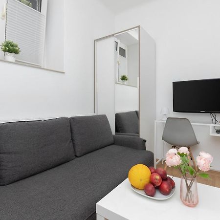 Micro Apartment Near Fort Mokotow Varşova Dış mekan fotoğraf